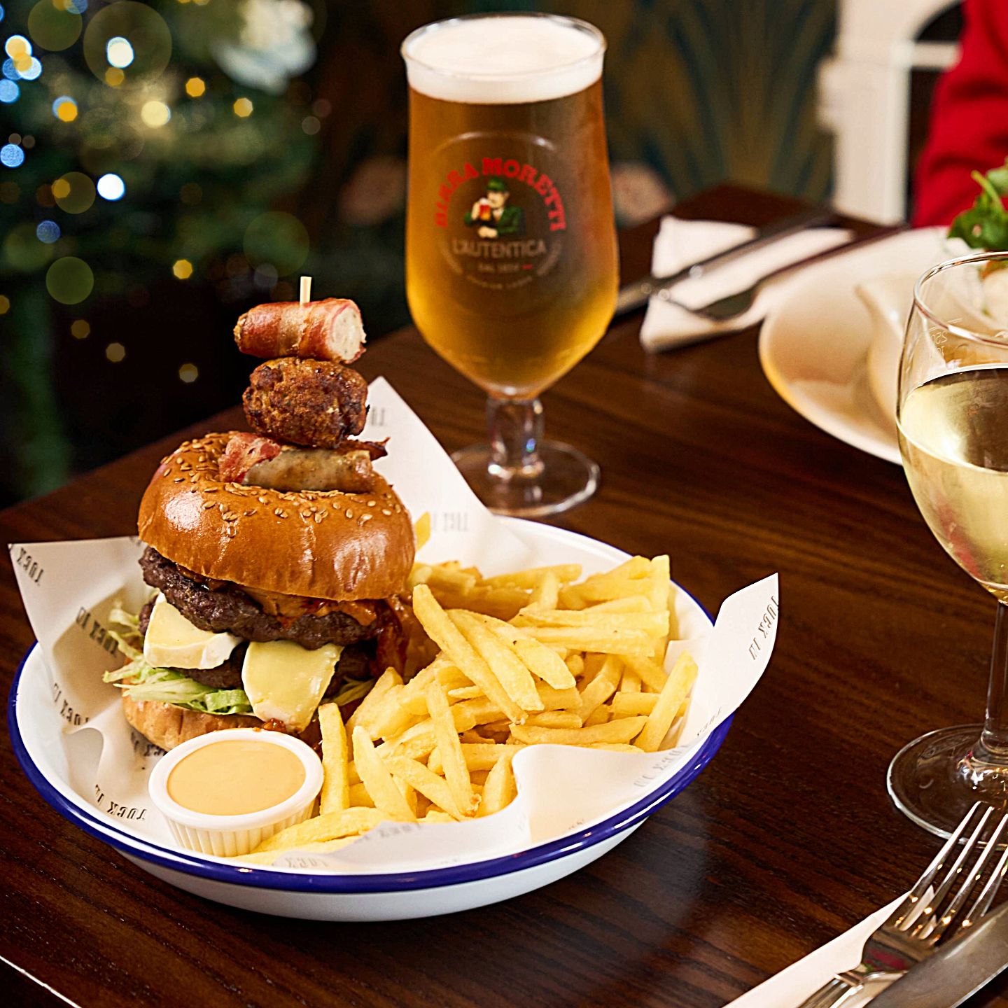 Festive Lunch & Dinner at The Coopers Carvery in Cardiff